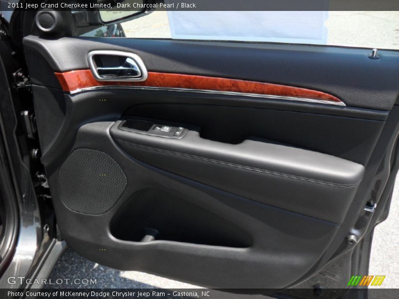 Dark Charcoal Pearl / Black 2011 Jeep Grand Cherokee Limited