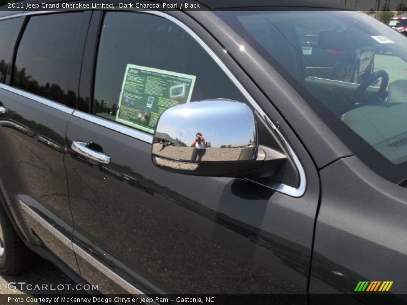 Dark Charcoal Pearl / Black 2011 Jeep Grand Cherokee Limited