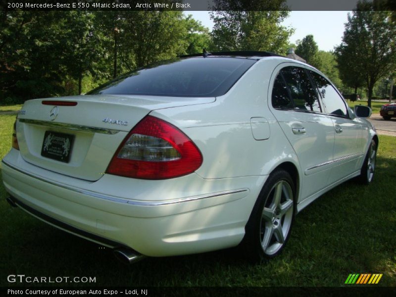 Arctic White / Black 2009 Mercedes-Benz E 550 4Matic Sedan