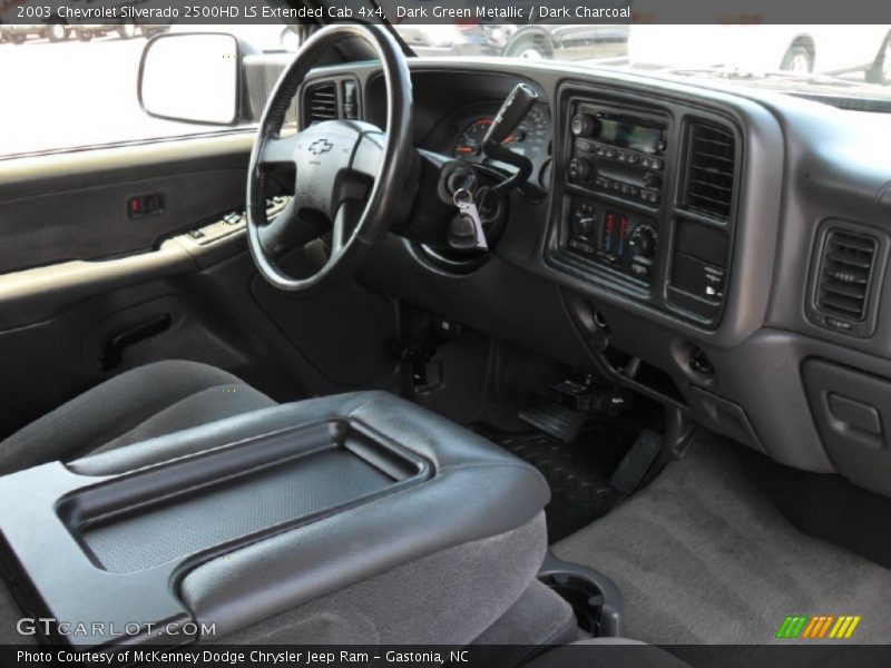Dark Green Metallic / Dark Charcoal 2003 Chevrolet Silverado 2500HD LS Extended Cab 4x4
