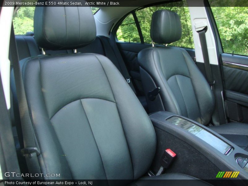 Arctic White / Black 2009 Mercedes-Benz E 550 4Matic Sedan