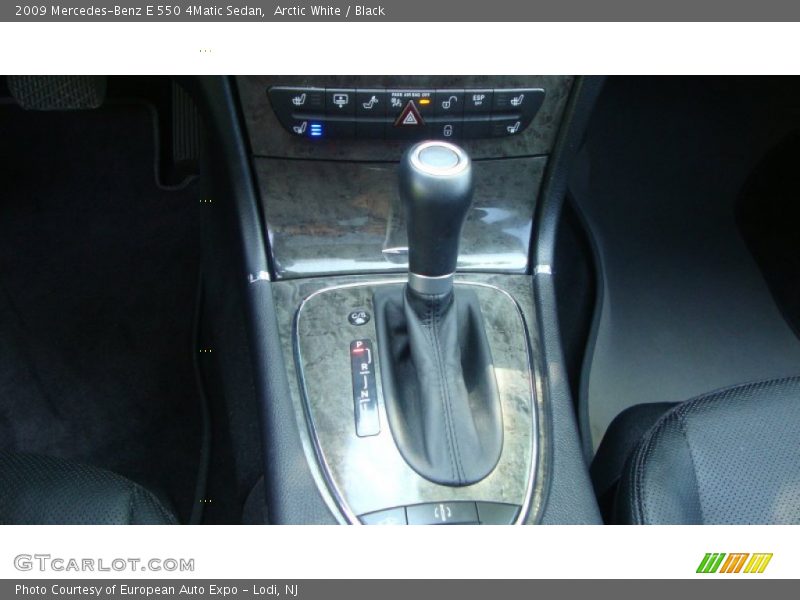 Arctic White / Black 2009 Mercedes-Benz E 550 4Matic Sedan