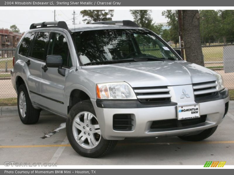 Sterling Silver Metallic / Charcoal Gray 2004 Mitsubishi Endeavor LS