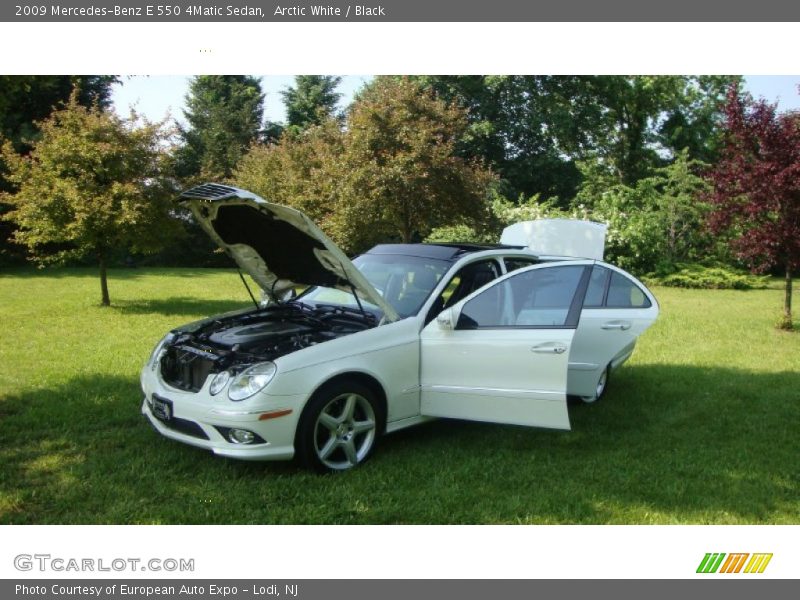  2009 E 550 4Matic Sedan Arctic White
