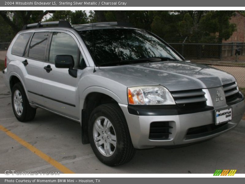 Sterling Silver Metallic / Charcoal Gray 2004 Mitsubishi Endeavor LS