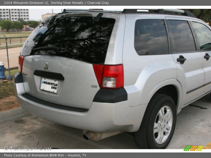 Sterling Silver Metallic / Charcoal Gray 2004 Mitsubishi Endeavor LS