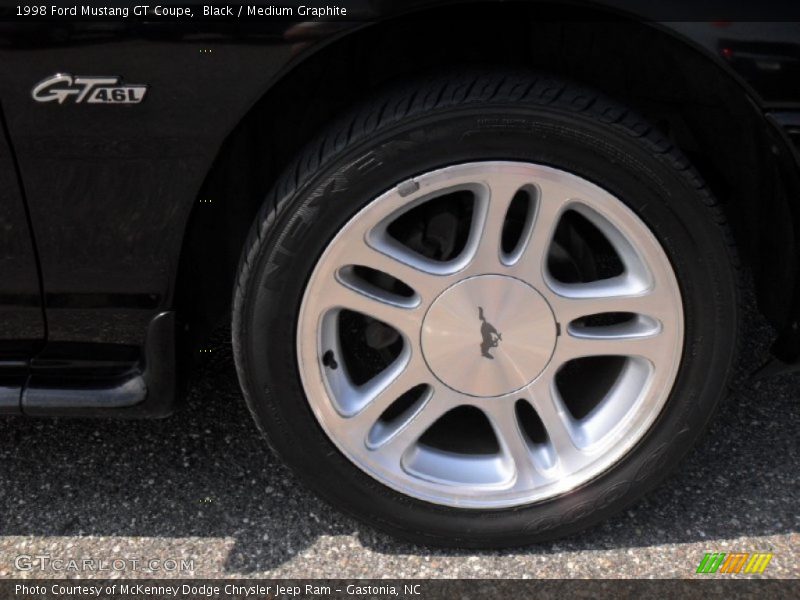 Black / Medium Graphite 1998 Ford Mustang GT Coupe