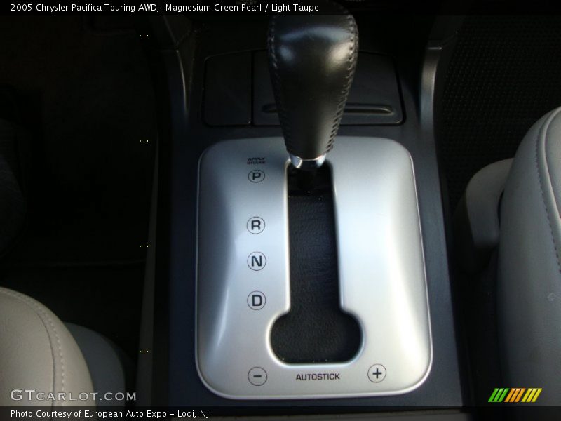 Magnesium Green Pearl / Light Taupe 2005 Chrysler Pacifica Touring AWD