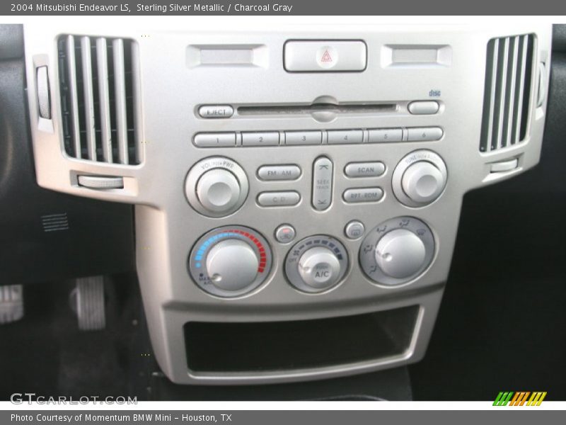 Sterling Silver Metallic / Charcoal Gray 2004 Mitsubishi Endeavor LS