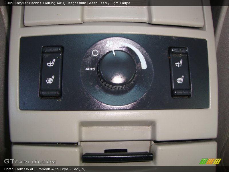 Magnesium Green Pearl / Light Taupe 2005 Chrysler Pacifica Touring AWD
