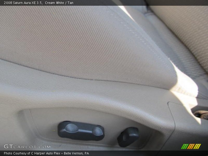 Cream White / Tan 2008 Saturn Aura XE 3.5