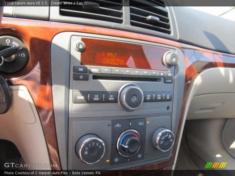 Cream White / Tan 2008 Saturn Aura XE 3.5