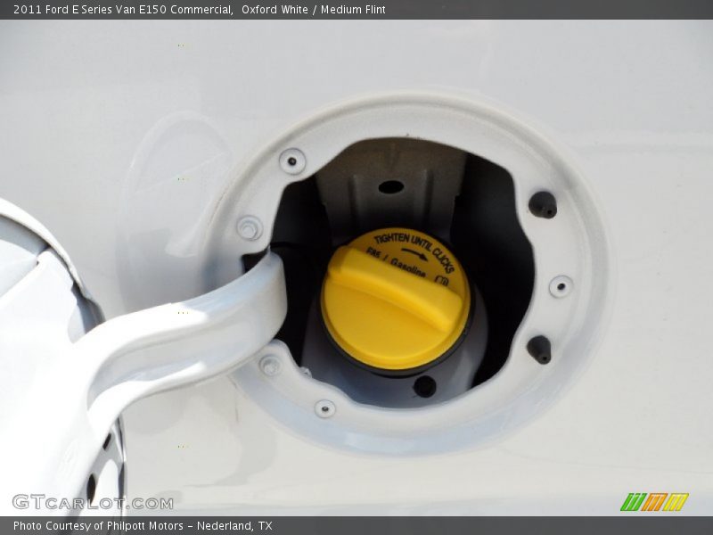 Oxford White / Medium Flint 2011 Ford E Series Van E150 Commercial