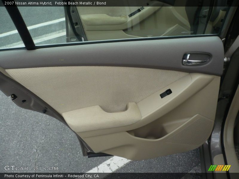 Door Panel of 2007 Altima Hybrid