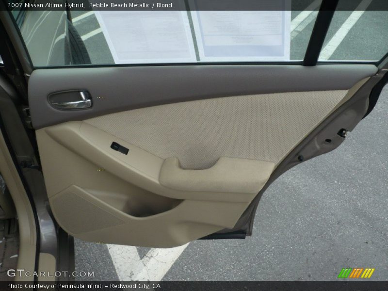 Door Panel of 2007 Altima Hybrid