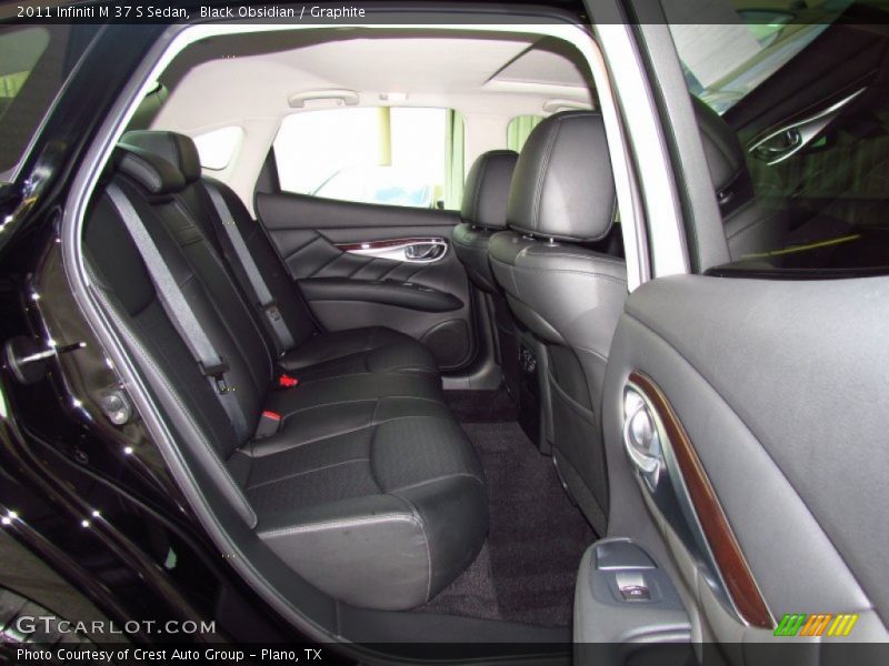  2011 M 37 S Sedan Graphite Interior