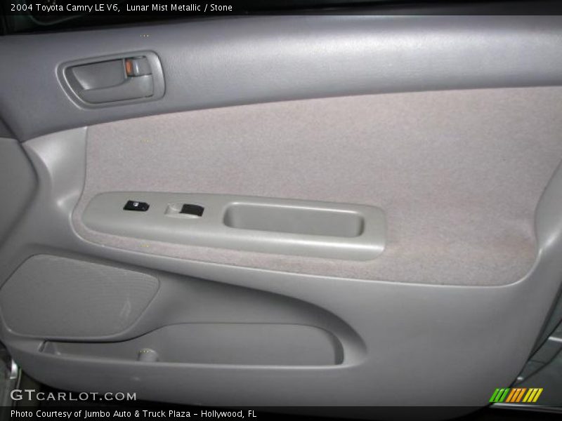 Lunar Mist Metallic / Stone 2004 Toyota Camry LE V6