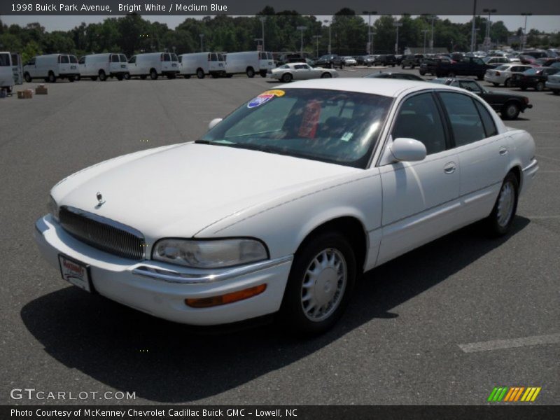 Bright White / Medium Blue 1998 Buick Park Avenue
