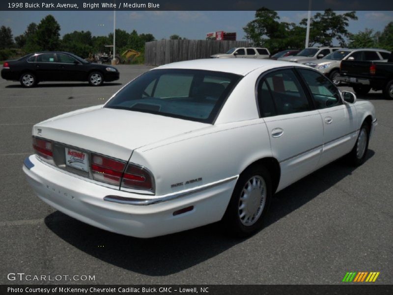 Bright White / Medium Blue 1998 Buick Park Avenue