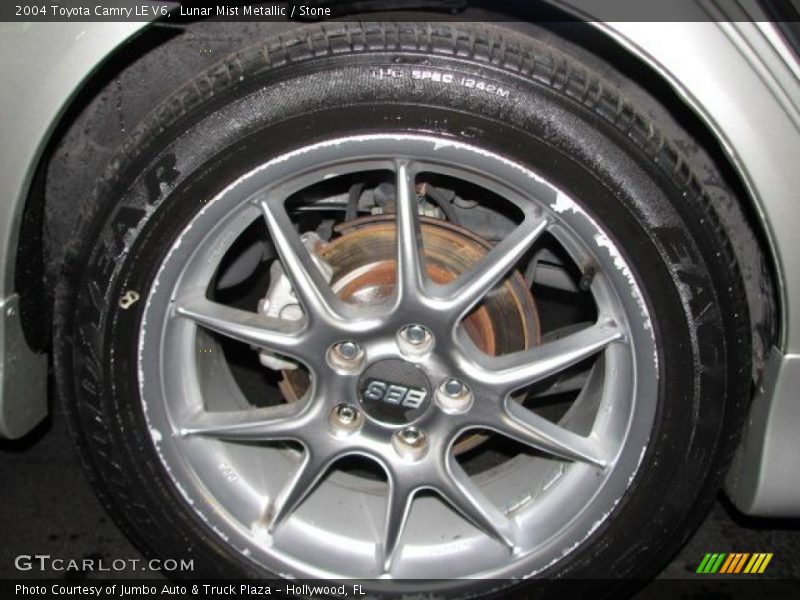 Lunar Mist Metallic / Stone 2004 Toyota Camry LE V6