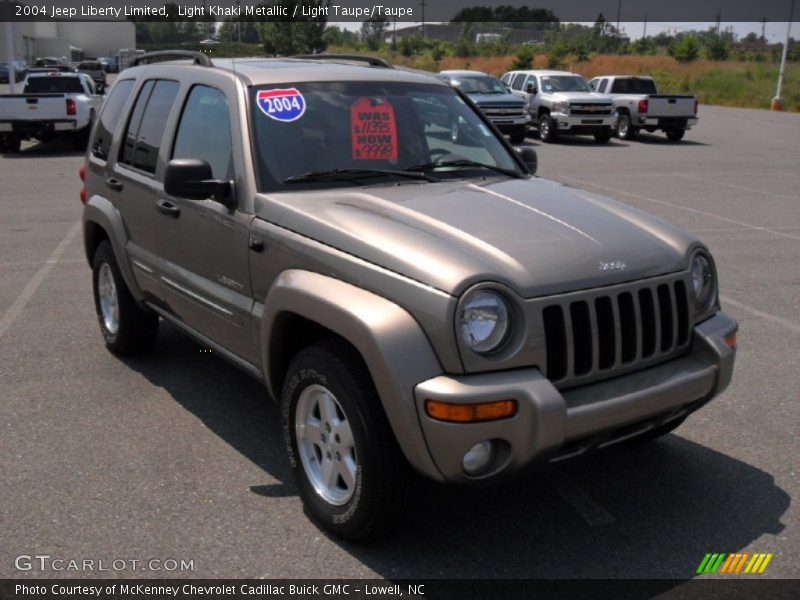 Light Khaki Metallic / Light Taupe/Taupe 2004 Jeep Liberty Limited