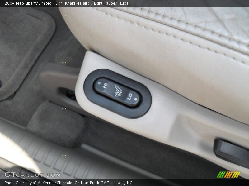 Light Khaki Metallic / Light Taupe/Taupe 2004 Jeep Liberty Limited