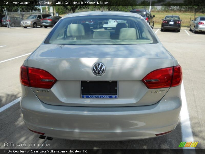 White Gold Metallic / Cornsilk Beige 2011 Volkswagen Jetta SE Sedan