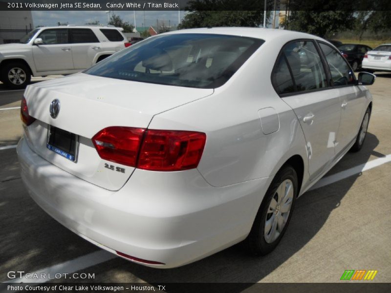 Candy White / Titan Black 2011 Volkswagen Jetta SE Sedan