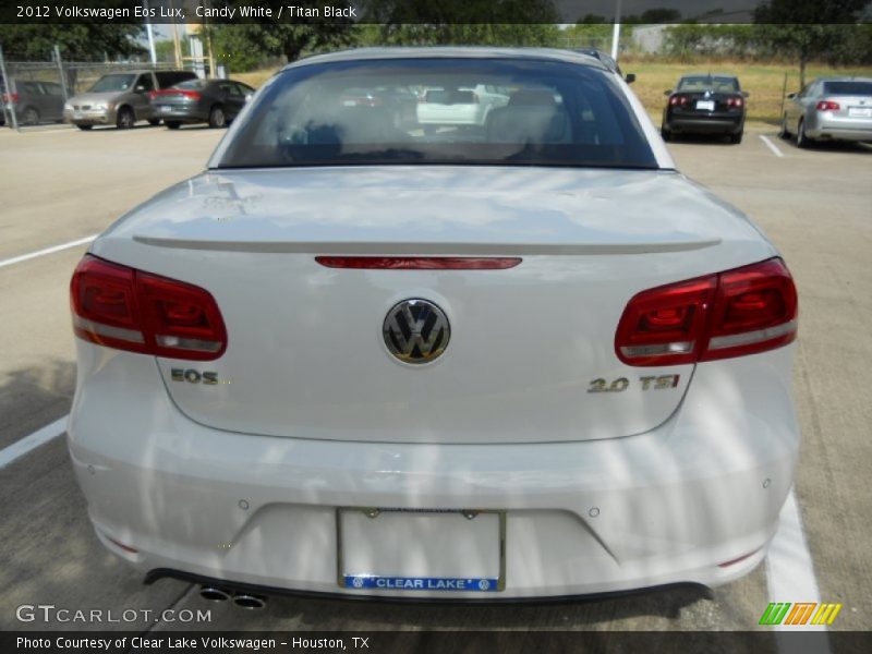 Candy White / Titan Black 2012 Volkswagen Eos Lux