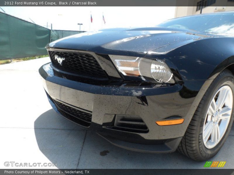 Black / Charcoal Black 2012 Ford Mustang V6 Coupe