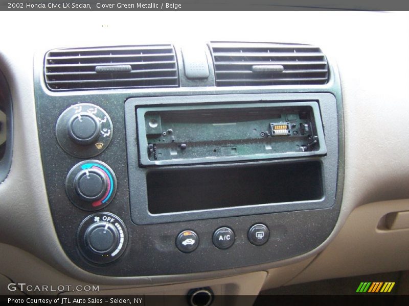 Clover Green Metallic / Beige 2002 Honda Civic LX Sedan