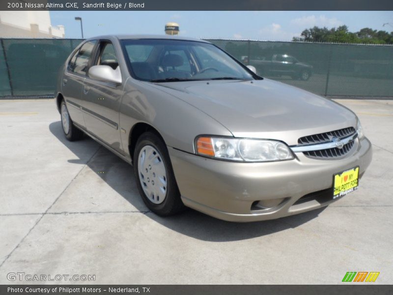Sandrift Beige / Blond 2001 Nissan Altima GXE