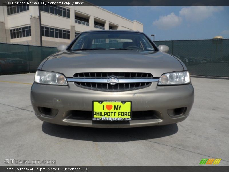 Sandrift Beige / Blond 2001 Nissan Altima GXE