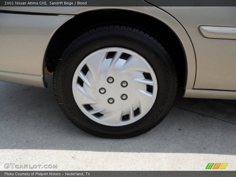 Sandrift Beige / Blond 2001 Nissan Altima GXE