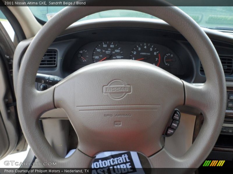 Sandrift Beige / Blond 2001 Nissan Altima GXE