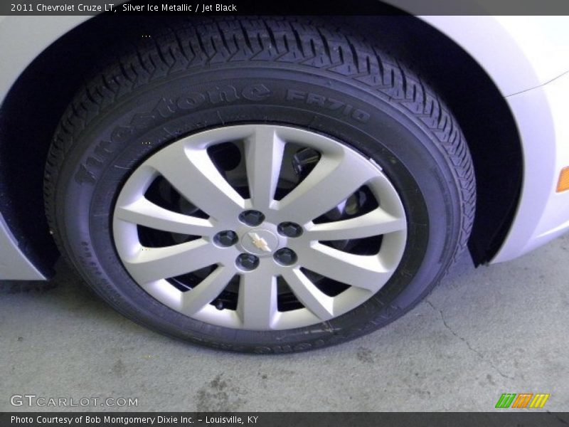 Silver Ice Metallic / Jet Black 2011 Chevrolet Cruze LT