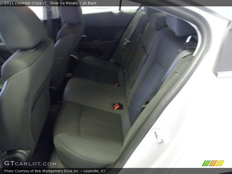 Silver Ice Metallic / Jet Black 2011 Chevrolet Cruze LT