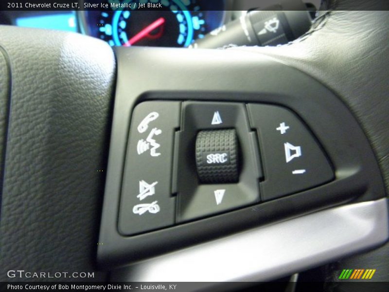 Silver Ice Metallic / Jet Black 2011 Chevrolet Cruze LT