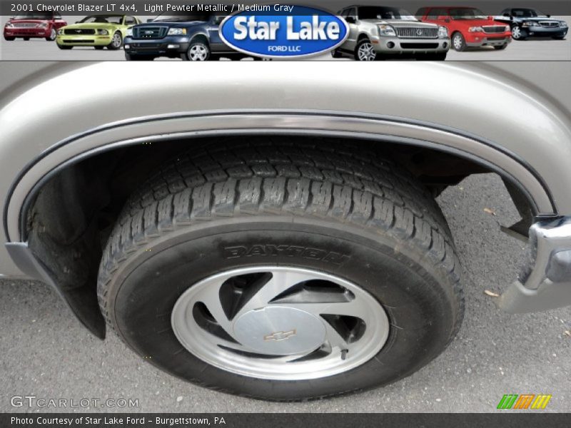 Light Pewter Metallic / Medium Gray 2001 Chevrolet Blazer LT 4x4