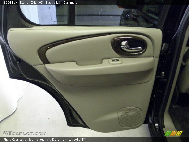 Black / Light Cashmere 2004 Buick Rainier CXL AWD