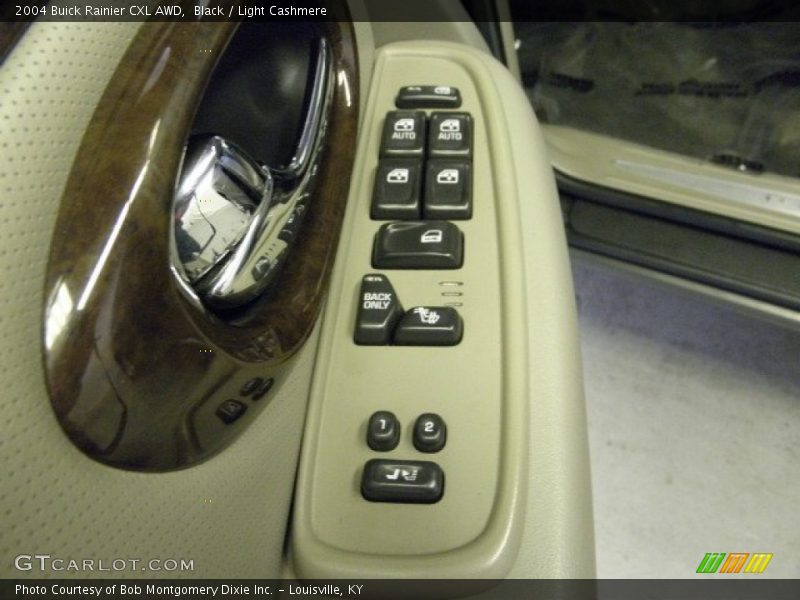 Black / Light Cashmere 2004 Buick Rainier CXL AWD