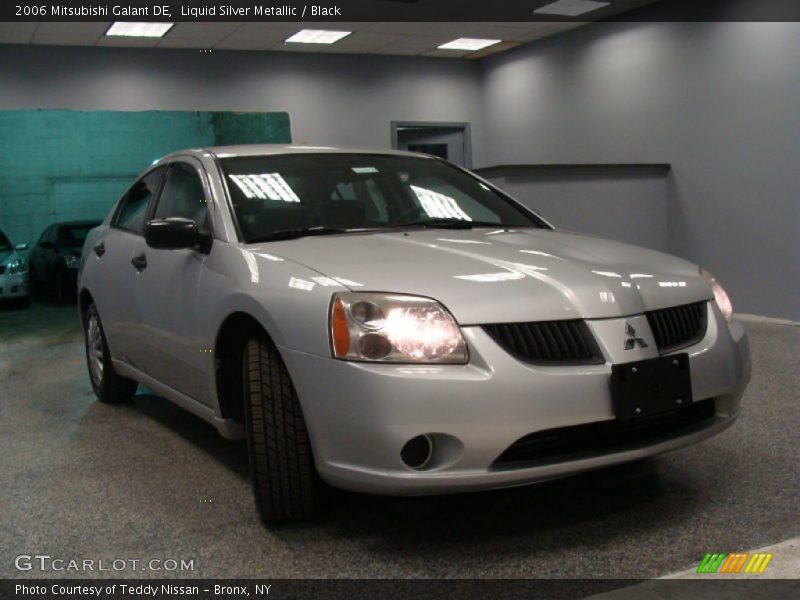 Liquid Silver Metallic / Black 2006 Mitsubishi Galant DE