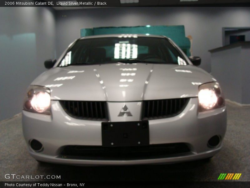 Liquid Silver Metallic / Black 2006 Mitsubishi Galant DE