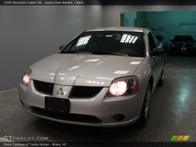 Liquid Silver Metallic / Black 2006 Mitsubishi Galant DE