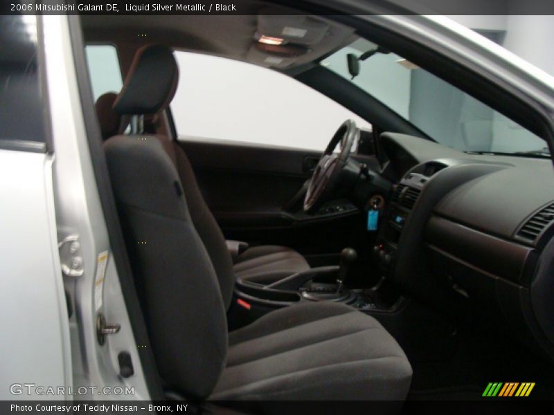 Liquid Silver Metallic / Black 2006 Mitsubishi Galant DE