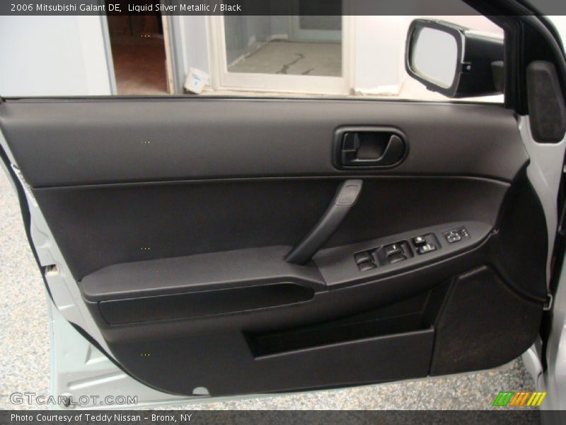 Liquid Silver Metallic / Black 2006 Mitsubishi Galant DE