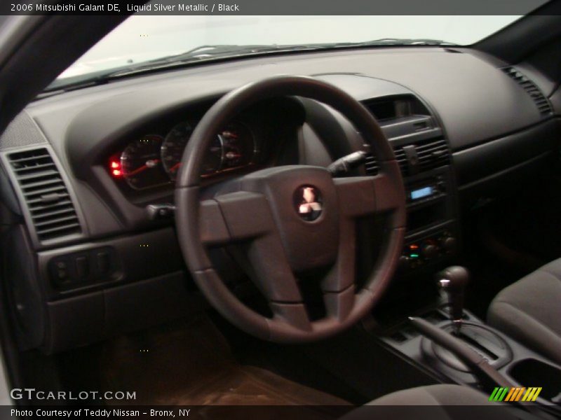 Liquid Silver Metallic / Black 2006 Mitsubishi Galant DE