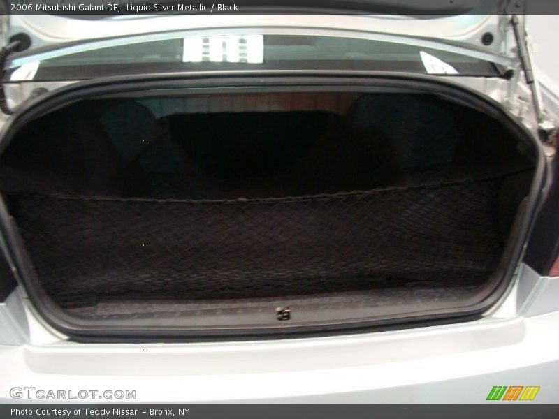 Liquid Silver Metallic / Black 2006 Mitsubishi Galant DE