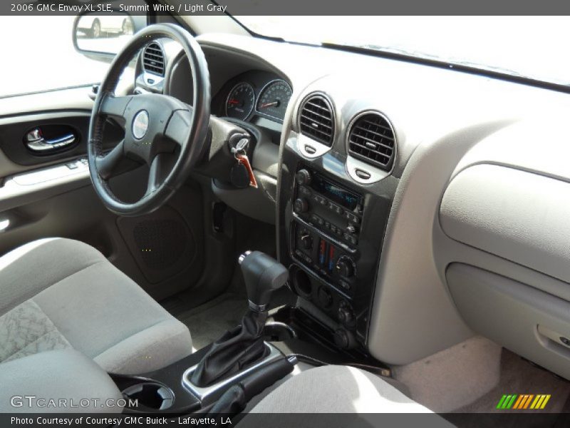 Summit White / Light Gray 2006 GMC Envoy XL SLE