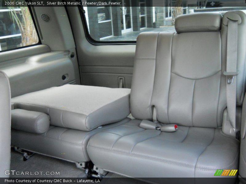 Silver Birch Metallic / Pewter/Dark Pewter 2006 GMC Yukon SLT